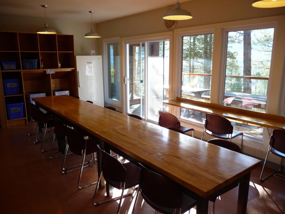 Canmore Alpine Hostel - Alpine Club Of Canada 외부 사진