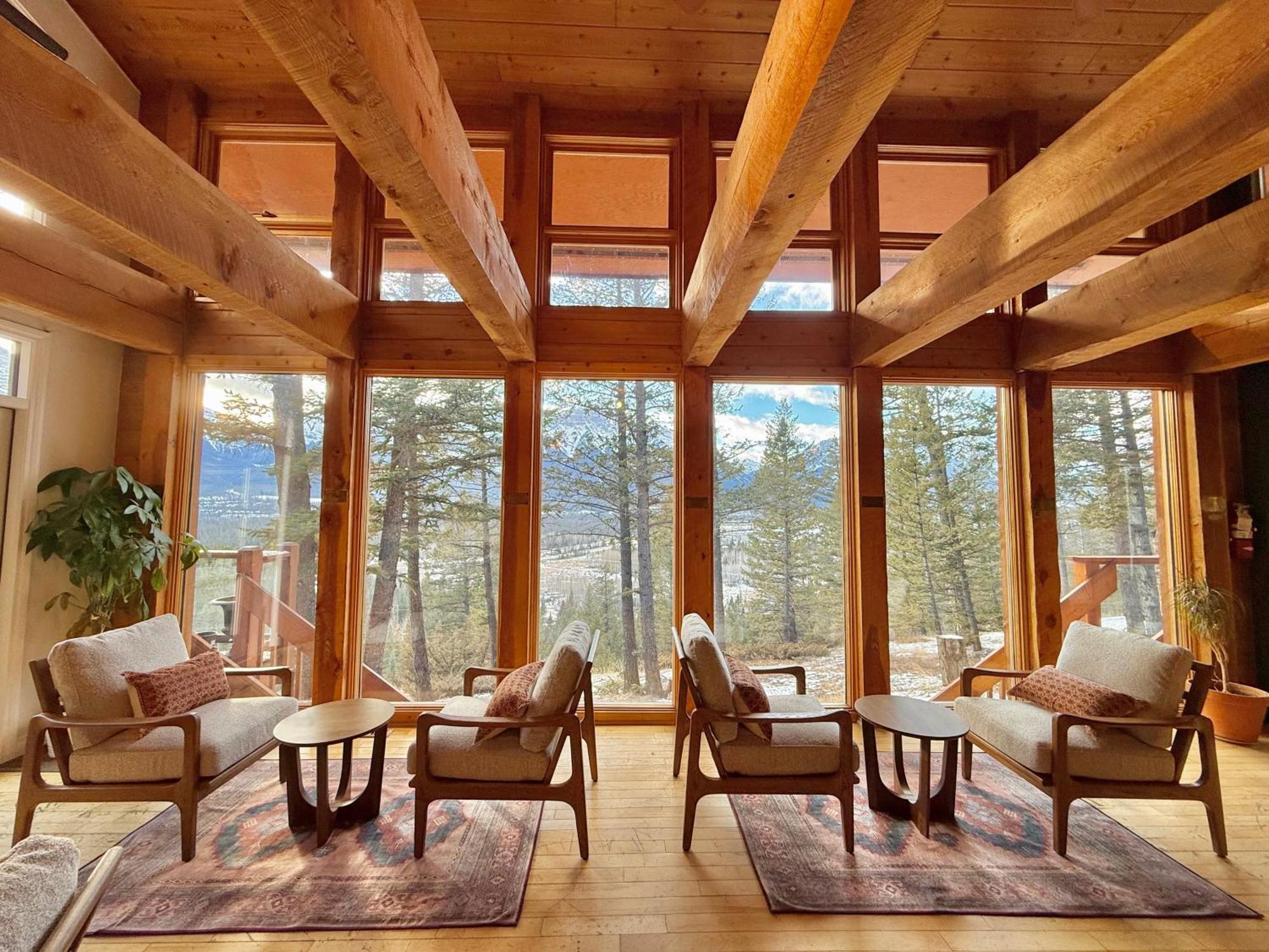 Canmore Alpine Hostel - Alpine Club Of Canada 외부 사진