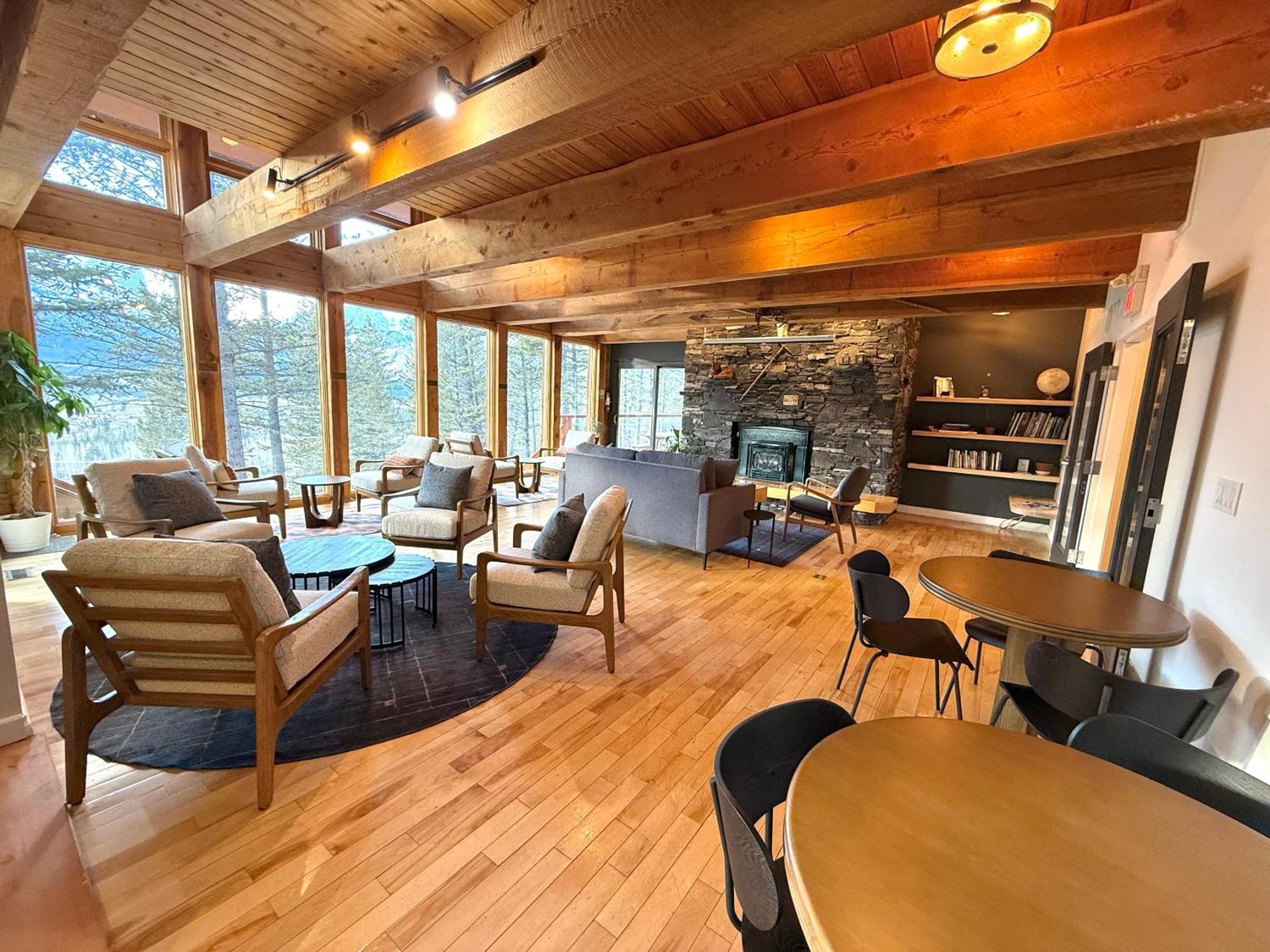 Canmore Alpine Hostel - Alpine Club Of Canada 외부 사진